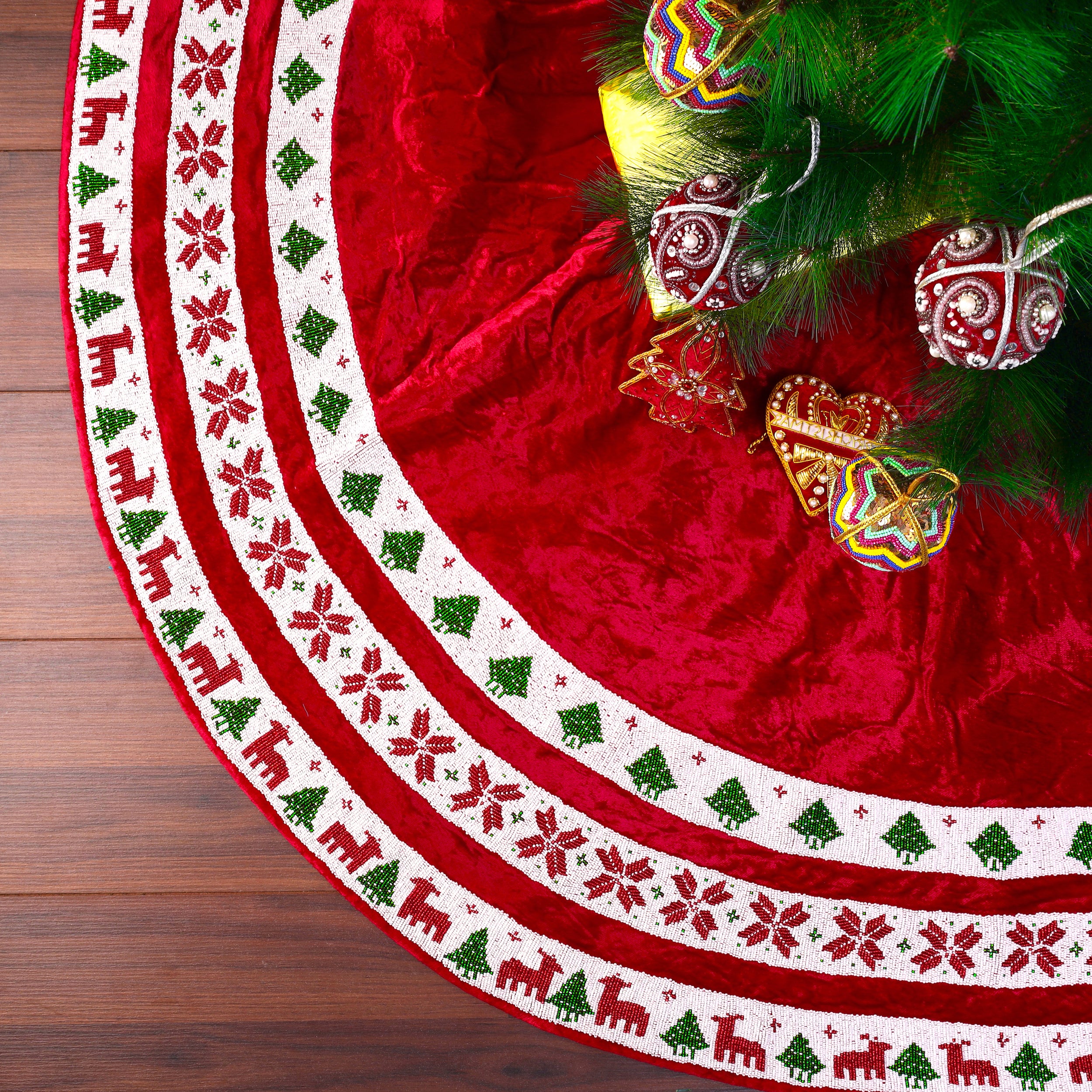 Nordic Christmas Tapestry Red Velvet Christmas Tree Skirt