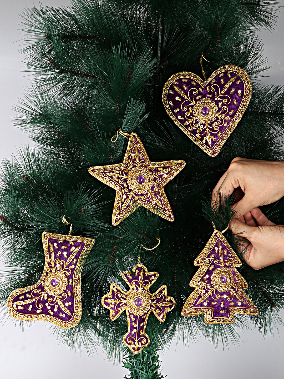 Festive shine Stars, Hearts, Cross, Shoe & tree Christmas ornaments set of 5 pieces for holiday decor (1SET=5PC)
