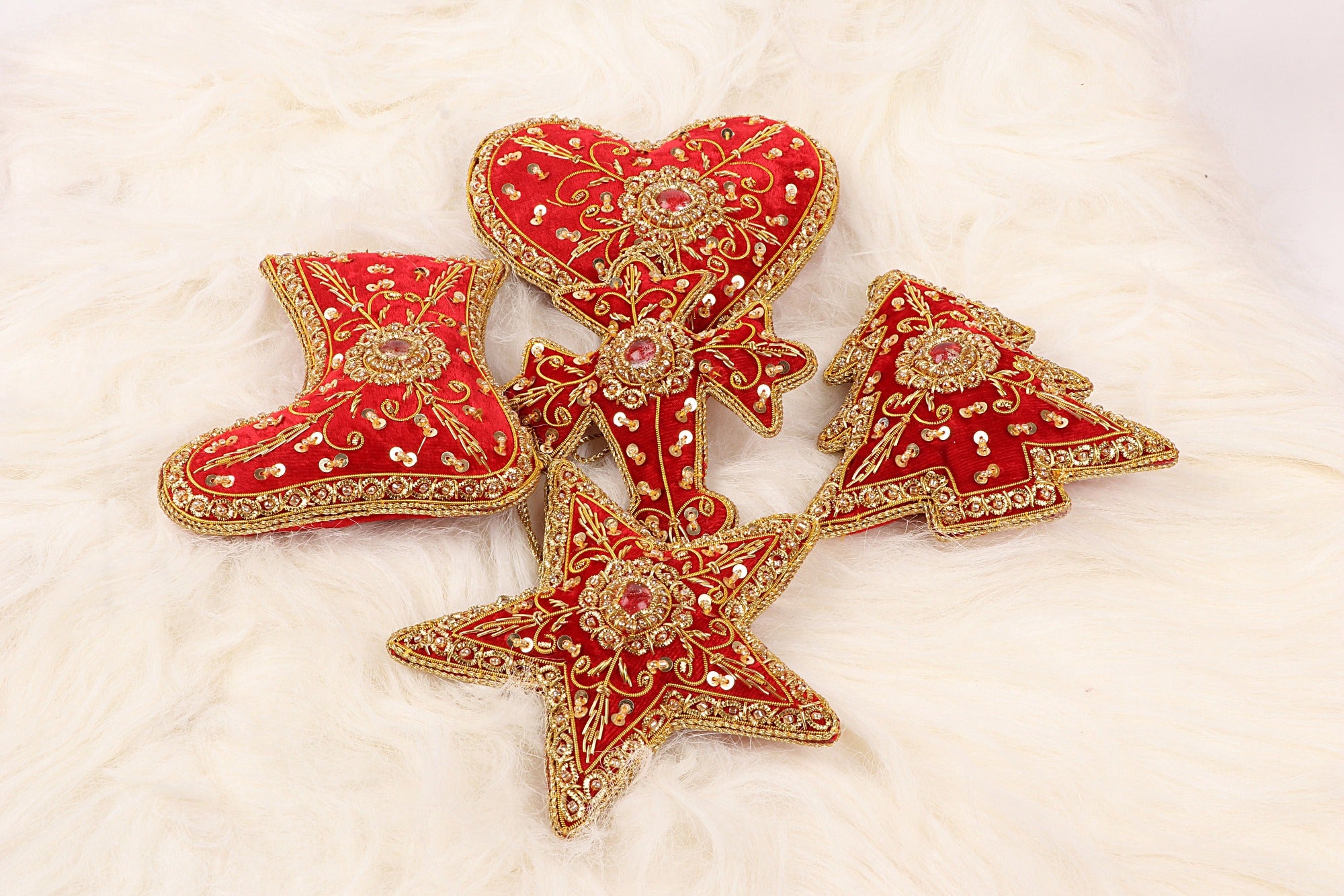 Festive shine Stars, Hearts, Cross, Shoe & tree Christmas ornaments set of 5 pieces for holiday decor (1SET=5PC)
