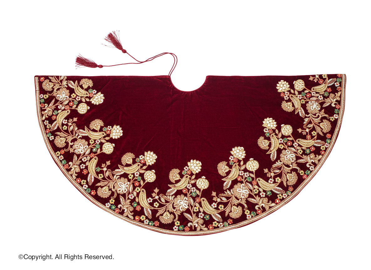 Partridge Noël SongBird Red Velvet Christmas Tree Skirt