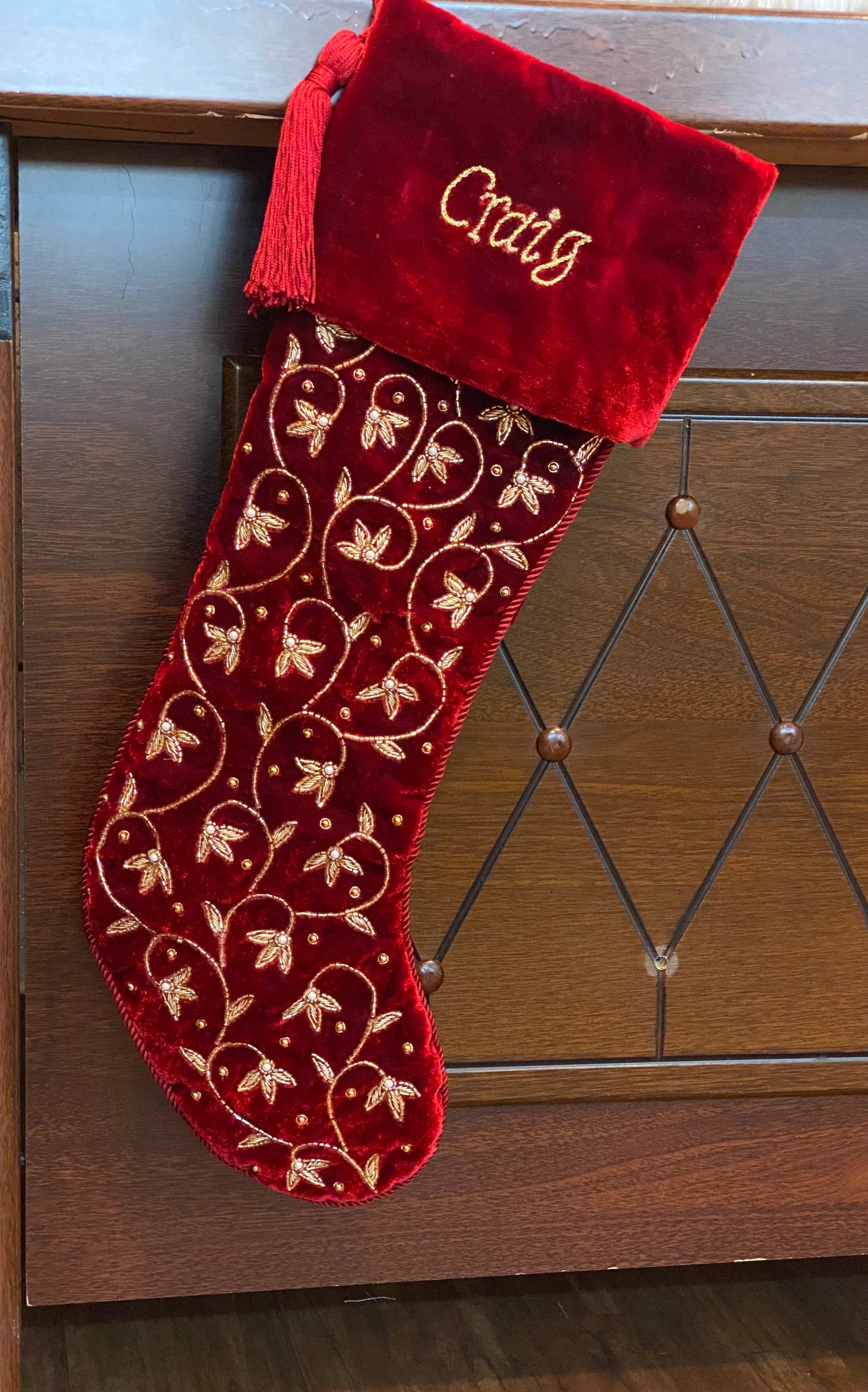 ORNAMENT, INTRICATE LEAF, BELL VELVET RED & WHITE 3 PIECE CHRISTMAS STOCKING SET