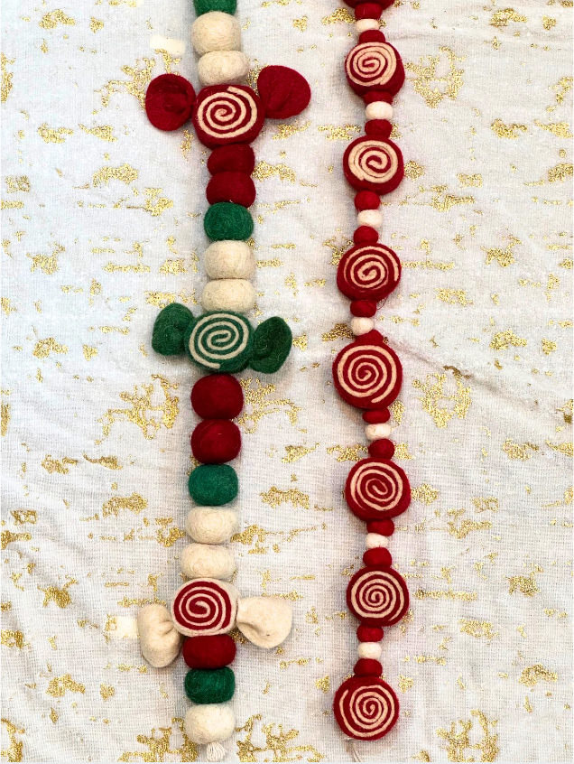 Christmas Candy Garland(set of 2 pcs) Red and white ,GreenCandy christmas garland 6'. Hand Felt wool, christmas mantle decorations, Felt garlands for Christmas