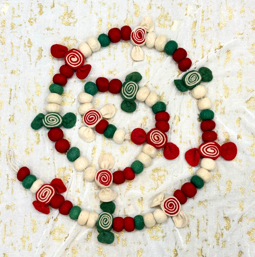 Christmas Candy Garland(set of 2 pcs) Red and white ,GreenCandy christmas garland 6'. Hand Felt wool, christmas mantle decorations, Felt garlands for Christmas