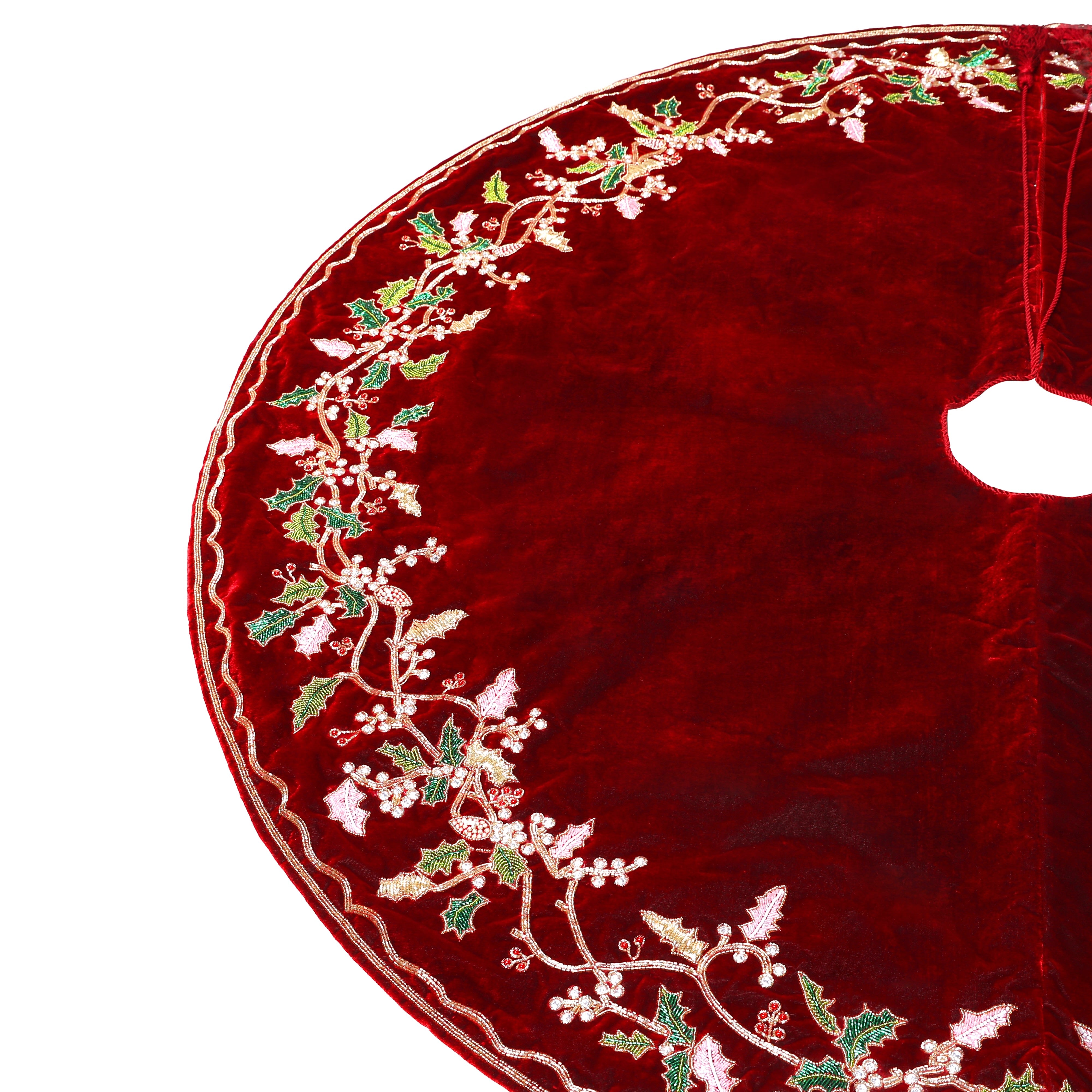 Grand Wreath Red Velvet Christmas Tree Skirt