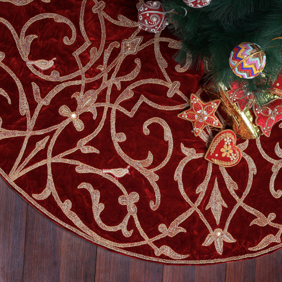 Christmas Tree Skirt & Matching Christmas Stocking Set - Patridge Bird