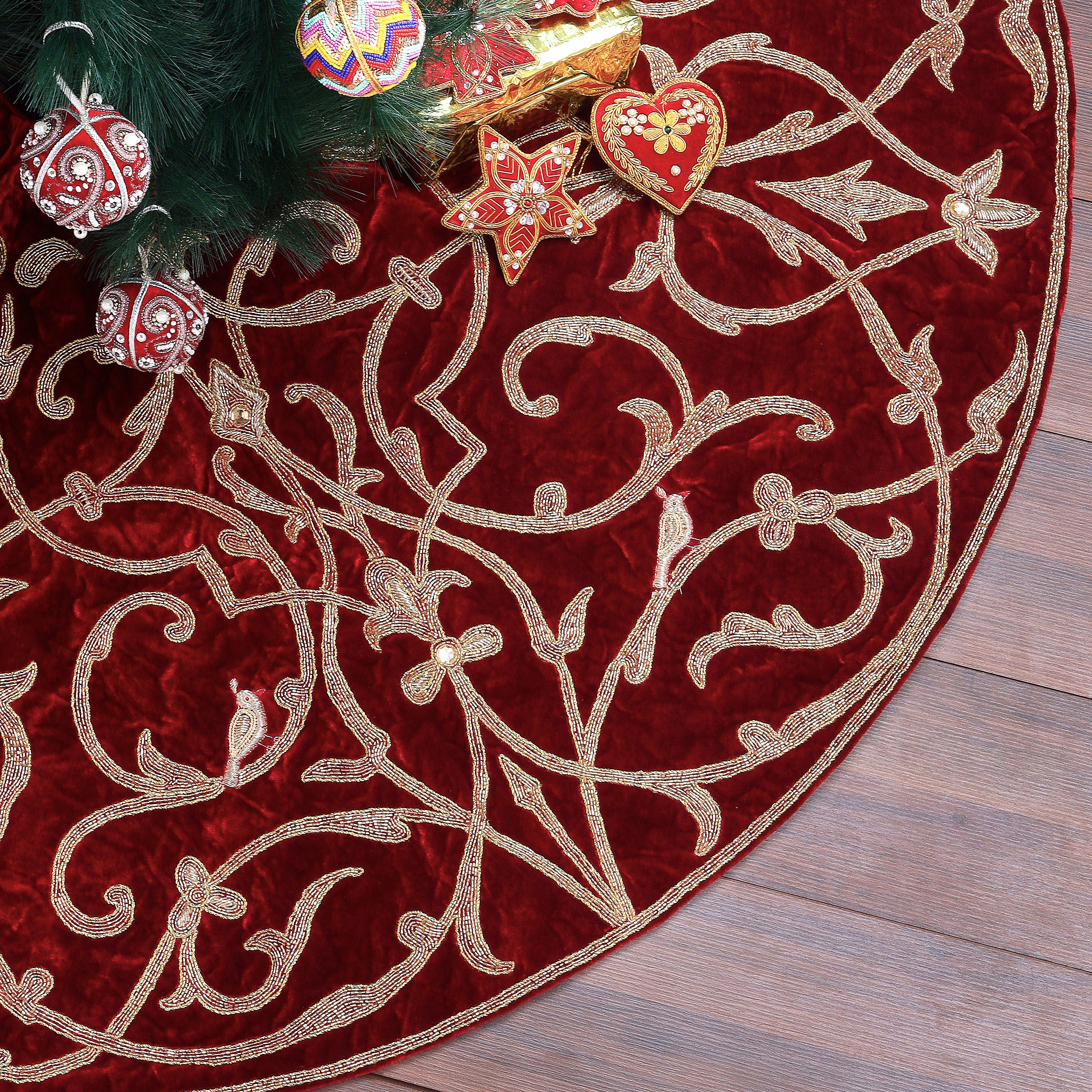 Partridge Bird - Red Velvet Christmas Tree Skirt