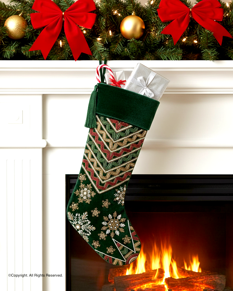 PERSONALISED STARBURST SNOWFLAKE GREEN VELVET CHRISTMAS STOCKING